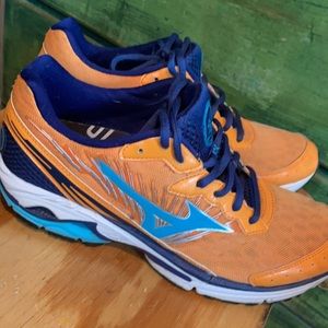 mizuno wave paradox 6